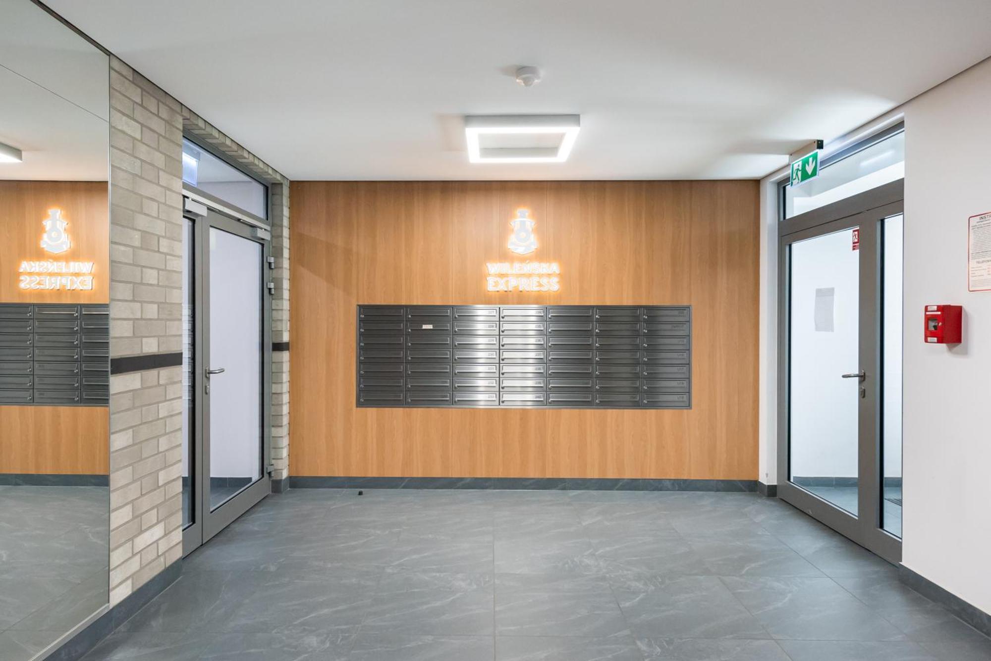 Wilenska Express Homely Apartment Varsovie Extérieur photo